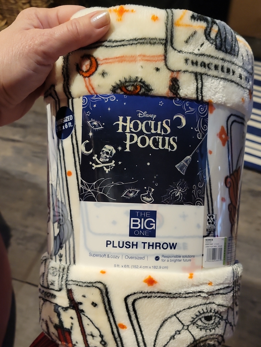Hocus Pocus Plush Oversized Throw,NWT,Disney,Cozy/ Halloween